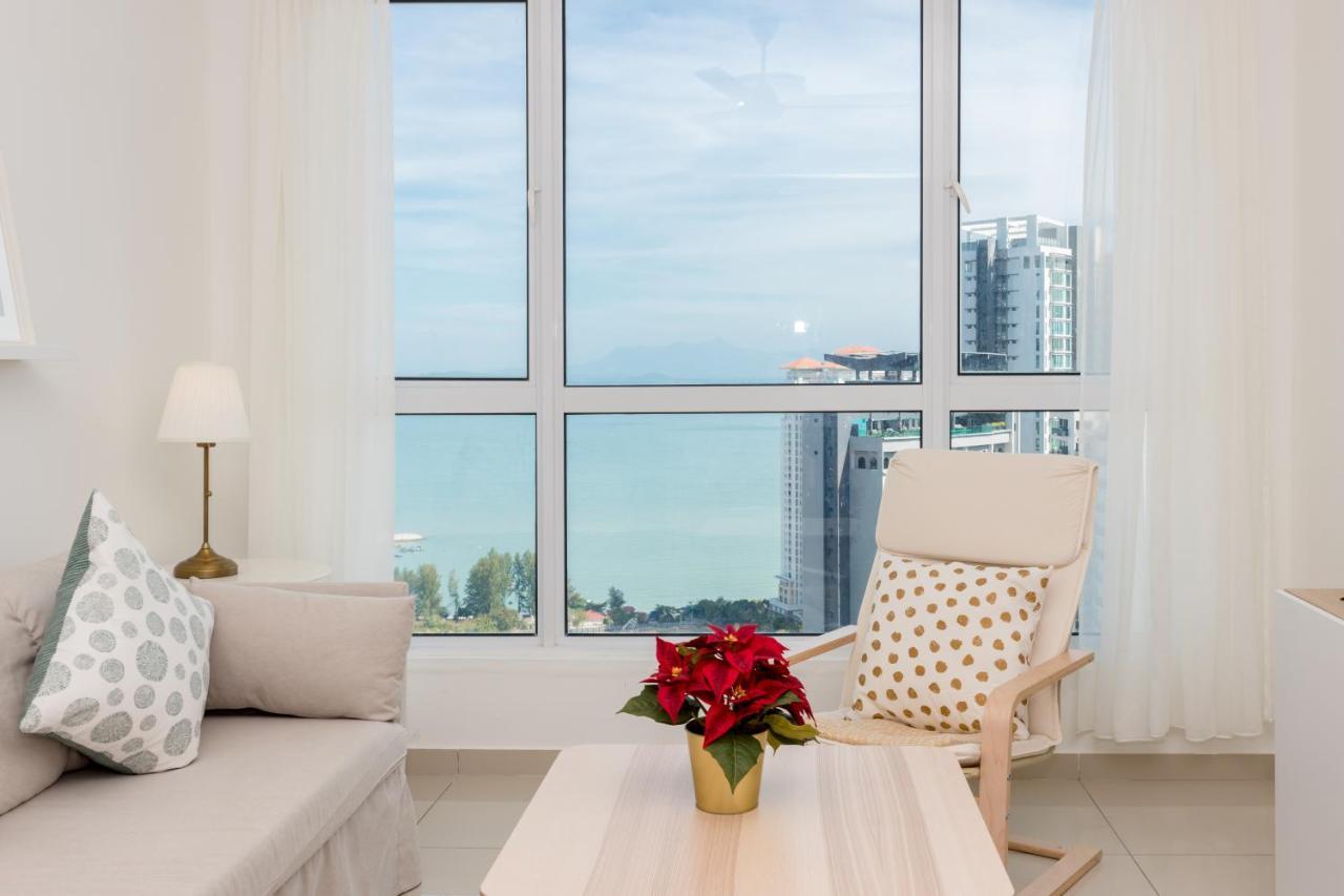 White Lagom Scandinavian House, By Sanguine Apartment Tanjung Tokong Exterior photo